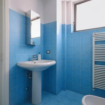 Apartment Scaldasole Loft Design 15 Min Dal Duomo Milan